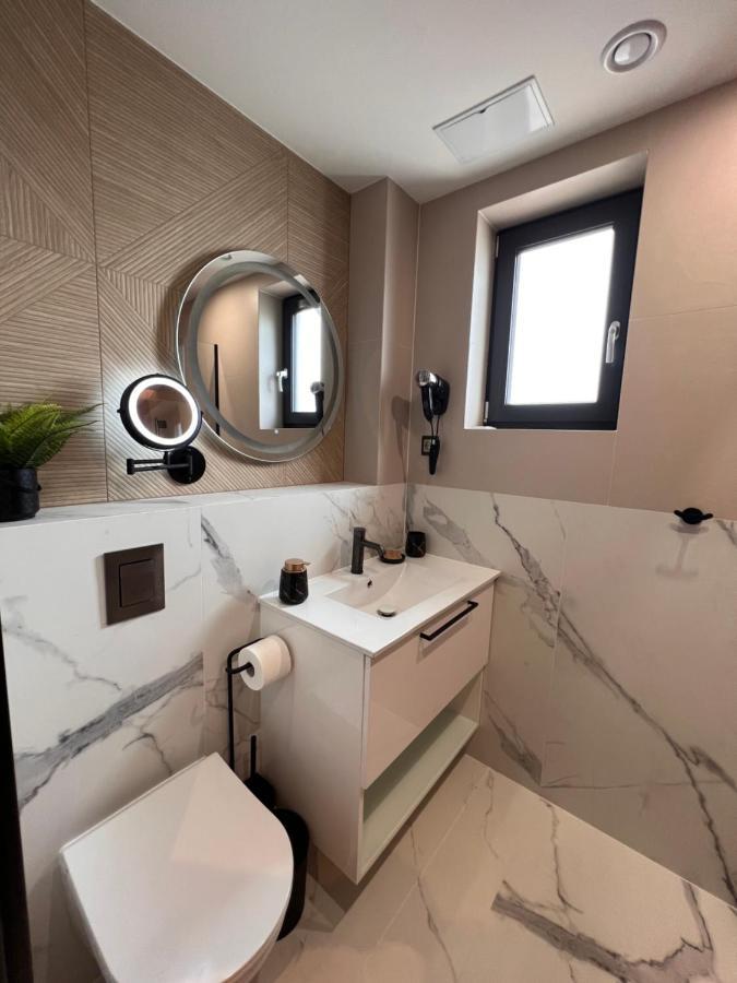 Resto Inn - Smart Apartamenty Blisko Energylandii Polwies Eksteriør bilde